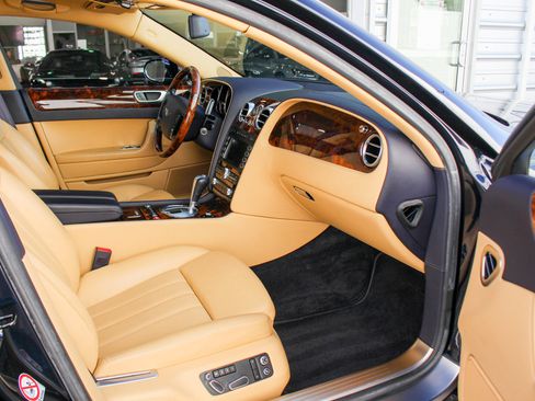 Used 2007 Bentley Flying Spur Flying Spur AWD/4WD image 35