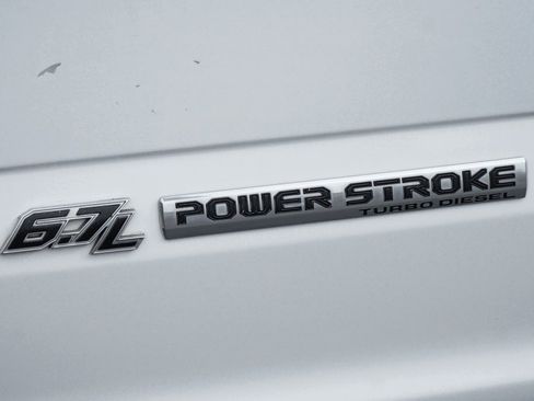 Used 2017 Ford F550 4x4 Crew Cab Super Duty image 48