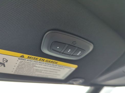 New 2026 Chrysler Pacifica Select image 27