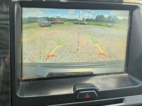 Used 2015 Ford Expedition Limited w/ Equipment Group 301A AWD/4WD image 21