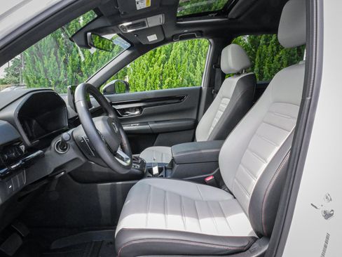 Used 2026 Honda CR-V Sport Touring image 16