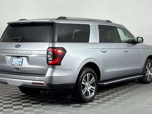 Used 2022 Ford Expedition Max Limited image 5
