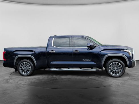 Used 2022 Toyota Tundra Limited w/ Power Package AWD/4WD image 8