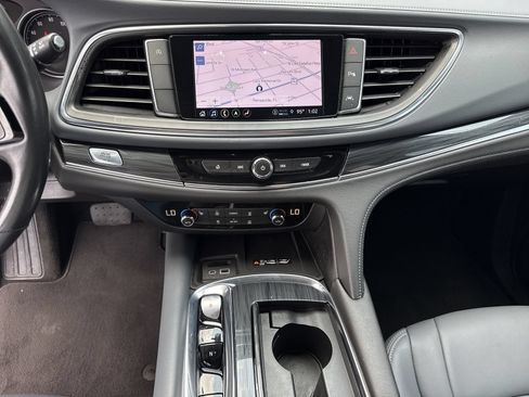 Used 2023 Buick Enclave Essence w/ Sport Touring Edition FWD image 32