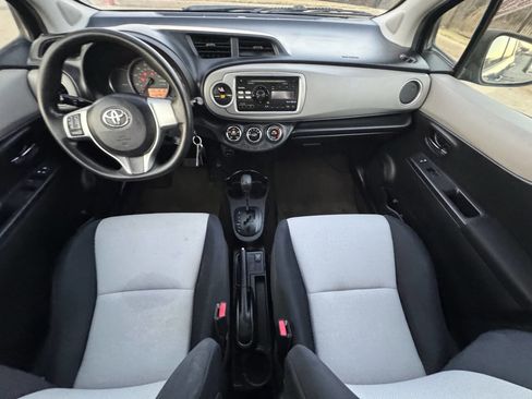 Used 2013 Toyota Yaris LE image 10