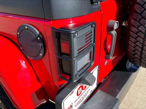 Used 2017 Jeep Wrangler Unlimited Sport image 31