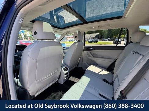 Used 2023 Volkswagen Tiguan SE w/ Panoramic Sunroof Package AWD/4WD image 11