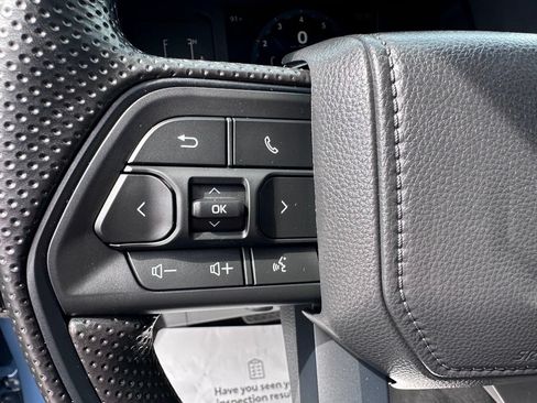 Certified 2026 Toyota Tacoma SR5 AWD/4WD image 13