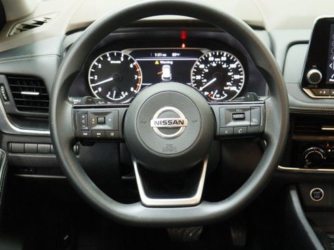 Used 2021 Nissan Rogue S AWD/4WD image 25