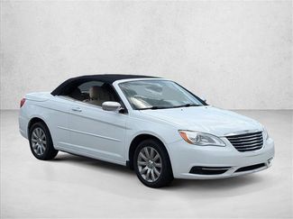 Used 2014 Chrysler 200 Touring FWD video 3