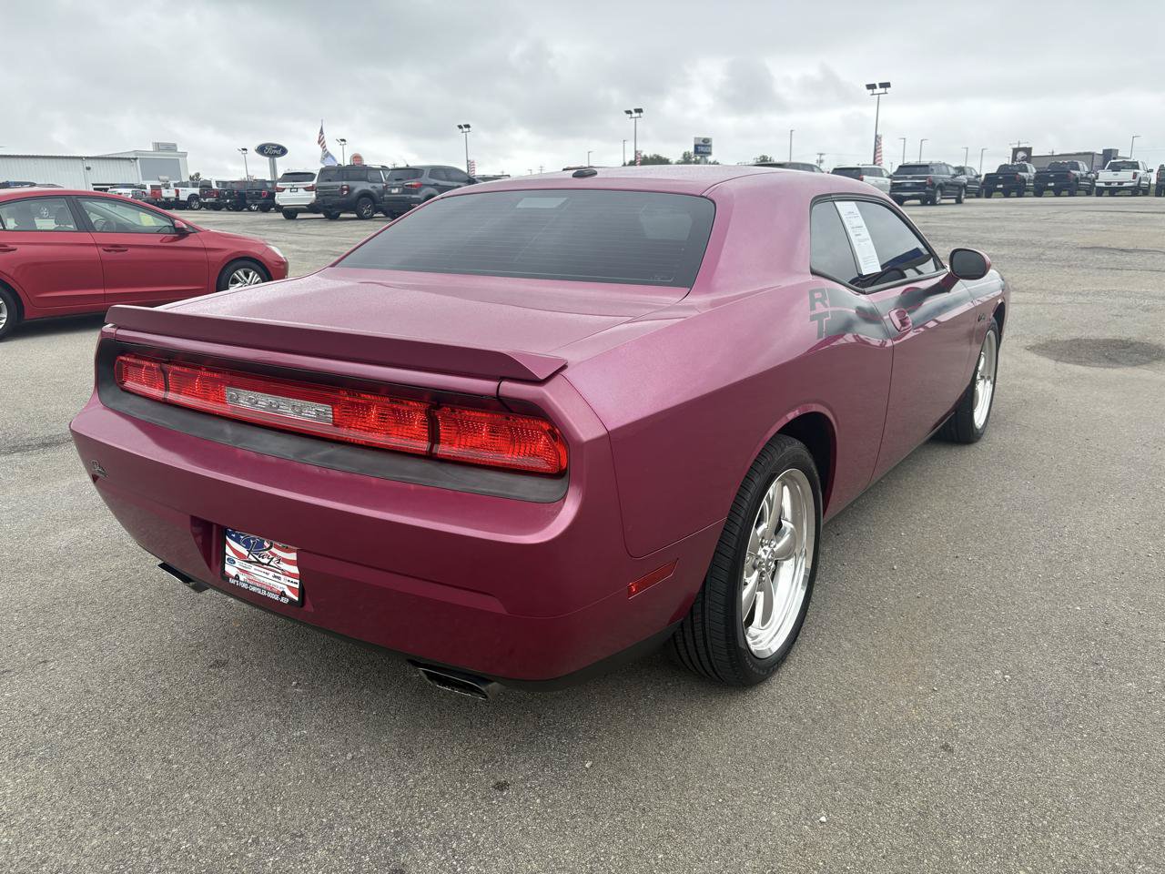 Used 2010 Dodge Challenger R/T RWD image 3