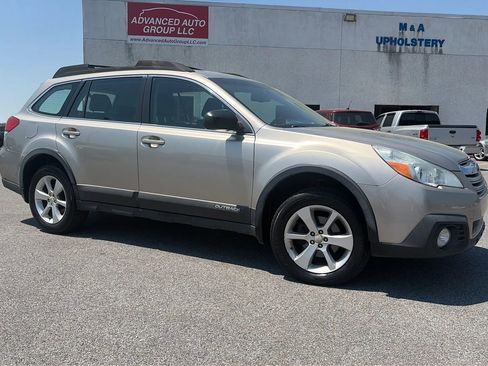 Used 2014 Subaru Outback 2.5i w/ Popular Package #1A AWD/4WD image 3