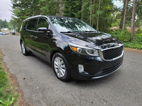 Used 2018 Kia Sedona EX image 8