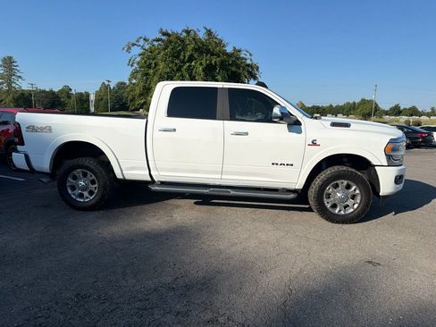 Used 2022 RAM 2500 Laramie AWD/4WD image 1