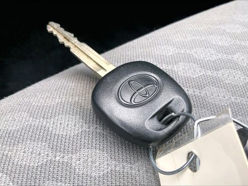 Used 2023 Toyota Tacoma SR RWD image 15