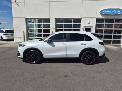 Used 2024 Honda HR-V Sport image 9