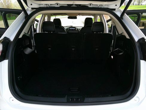 Used 2024 Ford Edge SEL w/ Convenience Package image 8