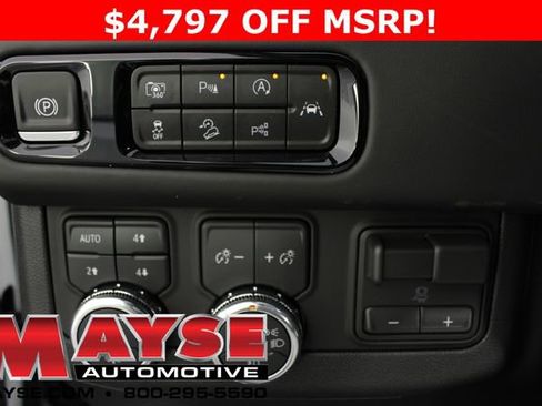 New 2026 GMC Yukon AT4 Ultimate image 10