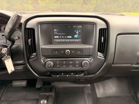 Used 2017 Chevrolet Silverado 1500 W/T AWD/4WD image 14