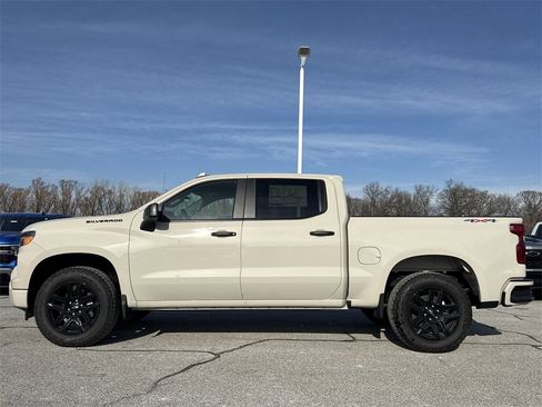 New 2026 Chevrolet Silverado 1500 Custom w/ LPO, Dark Essentials Package image 5
