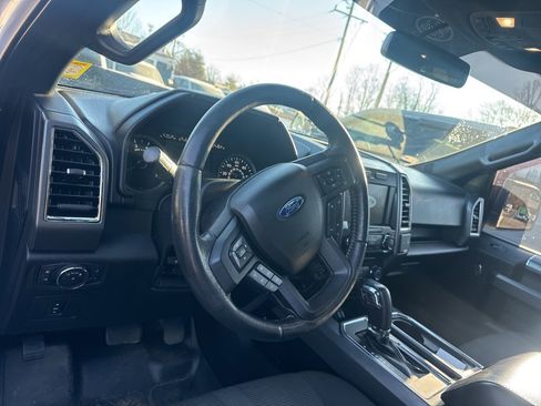 Used 2016 Ford F150 XLT w/ Equipment Group 302A Luxury image 18