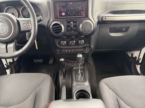 Used 2016 Jeep Wrangler Unlimited Sport w/ Quick Order Package 24S AWD/4WD image 16