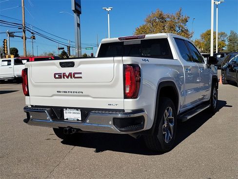 Used 2024 GMC Sierra 1500 SLT image 10