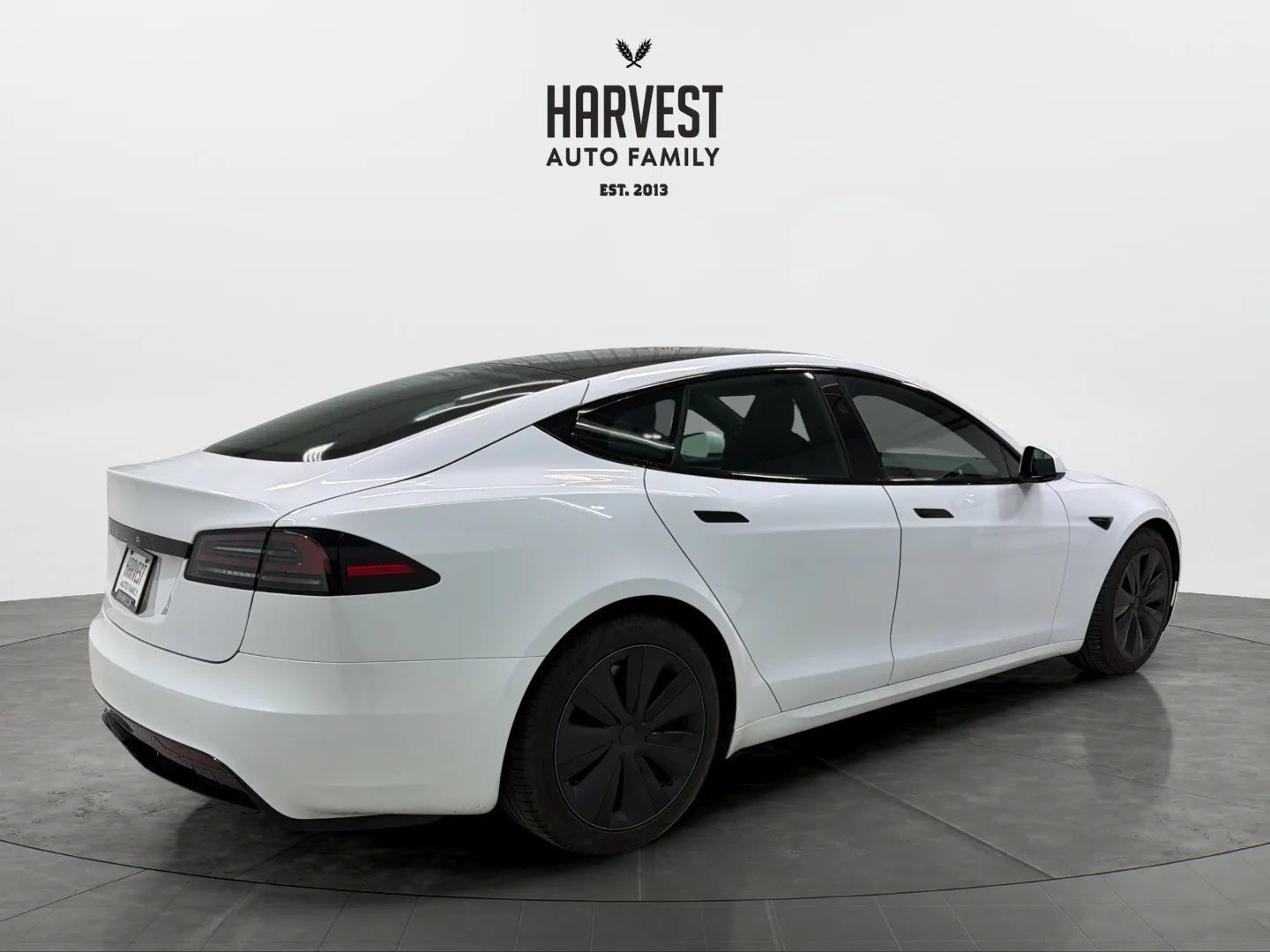 Used 2023 Tesla Model S Standard Range AWD/4WD image 7
