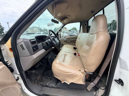 Used 1999 Ford F250 XL RWD image 42