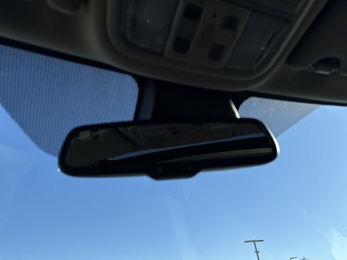 Used 2014 Honda Odyssey Touring Elite image 28