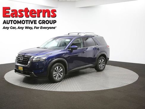 Used 2024 Nissan Pathfinder SL image 56