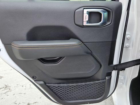 New 2026 Jeep Gladiator Sport image 21