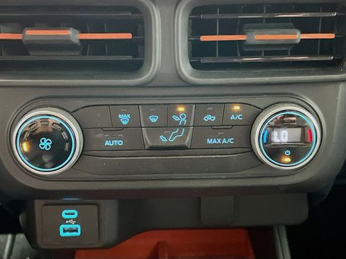 Used 2022 Ford Maverick XLT w/ Equipment Group 300A Standard AWD/4WD image 11