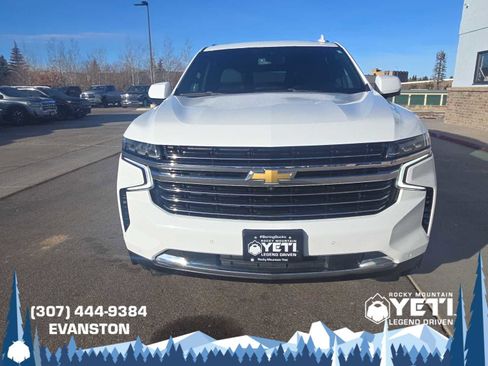 Used 2021 Chevrolet Suburban LT w/ LT Signature Package image 8