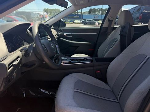 Used 2021 Hyundai Sonata SE FWD image 16