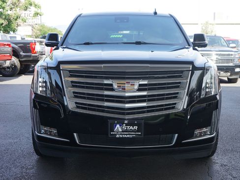 Used 2019 Cadillac Escalade Platinum image 8