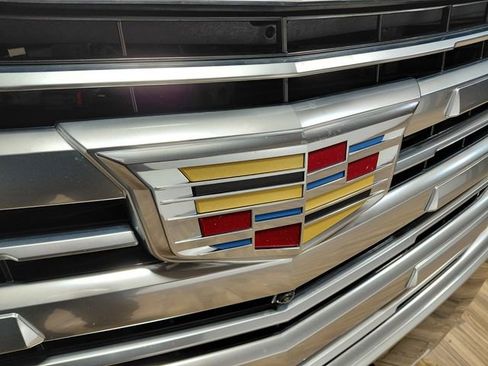 Certified 2018 Cadillac Escalade Platinum AWD/4WD image 25