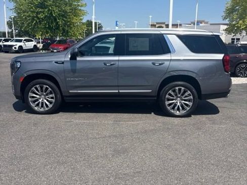 Used 2021 GMC Yukon Denali w/ Denali Ultimate Package AWD/4WD image 5