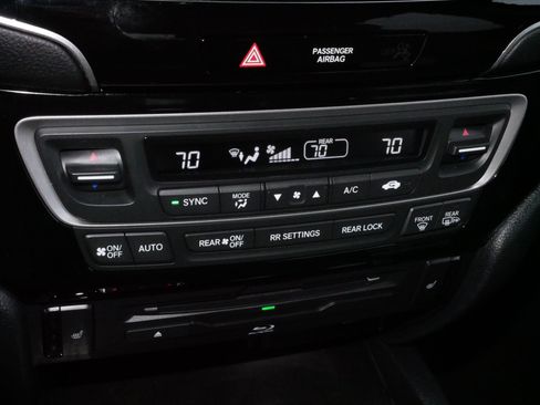 Certified 2022 Honda Pilot Touring image 23