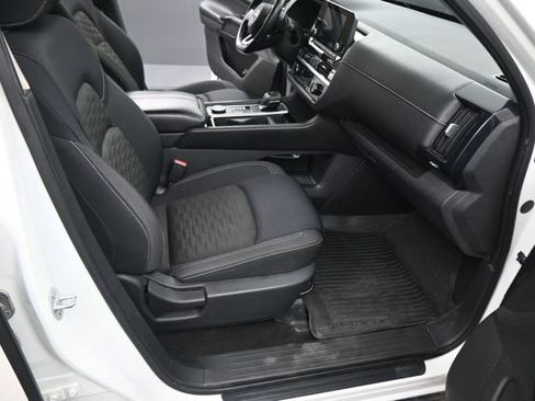 Used 2023 Nissan Pathfinder SV AWD/4WD image 64