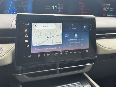 Used 2024 Lincoln Nautilus Premier image 18