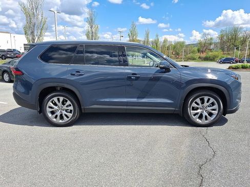 Used 2026 Toyota Grand Highlander AWD image 12