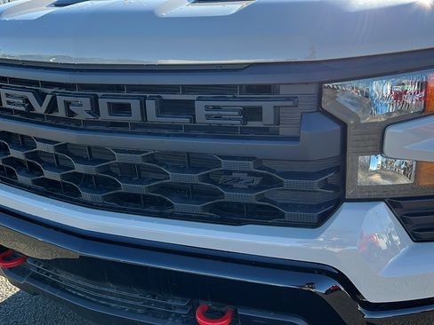 New 2026 Chevrolet Silverado 1500 Custom Trail Boss w/ LPO, Dark Essentials Package image 10
