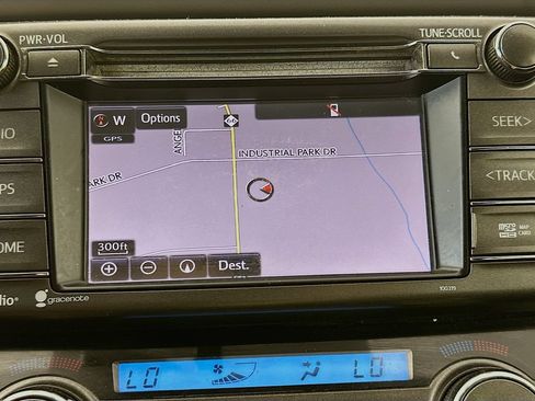 Used 2015 Toyota RAV4 XLE FWD image 19