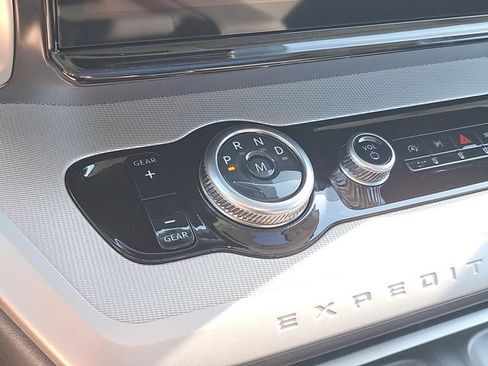 New 2026 Ford Expedition Max Active RWD image 32