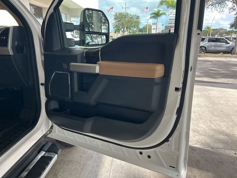 Used 2022 Ford F350 Lariat w/ Lariat Value Package image 27