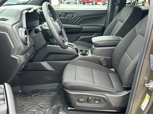 Used 2024 Chevrolet Colorado Trail Boss w/ Technology Package image 14