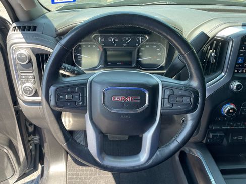Used 2020 GMC Sierra 1500 SLT RWD image 14
