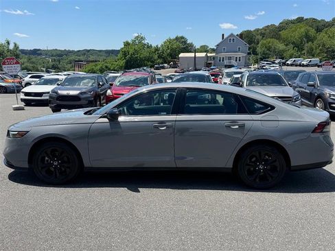 Used 2025 Honda Accord SE image 5