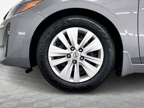 Used 2024 Nissan Sentra S image 9